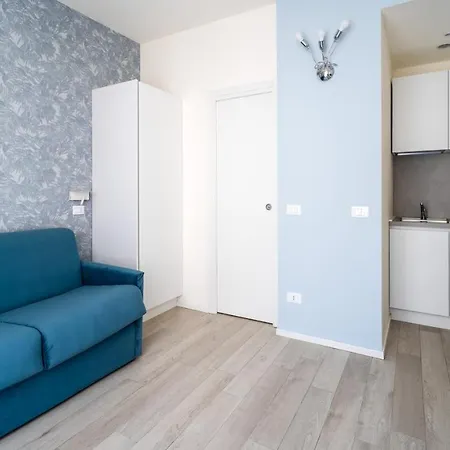 Italianway - The B Village Business