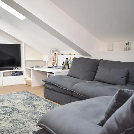 Luxury Attic With Jacuzzi In Navigli