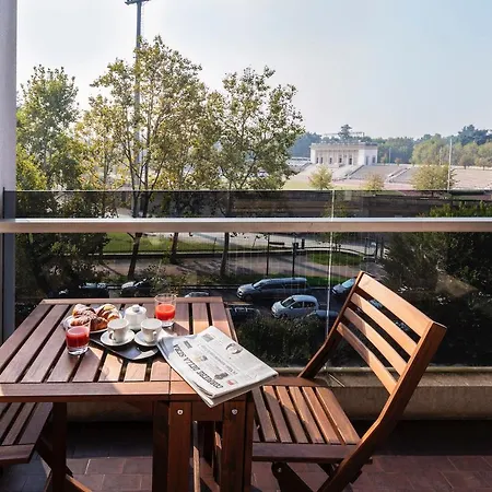 Contempora - Elvezia Park - 2bed, 1baths Overlooking The Park - E32 ミラノ