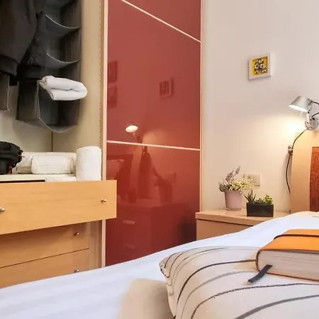 Altido Trendy 1-bed Flat, Easy Access To Centre Apartman Milánó