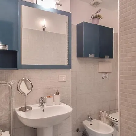 Altido Trendy 1-bed Flat, Easy Access To Centre Milánó