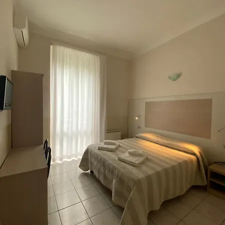 Due Giardini 2* Μιλάνο