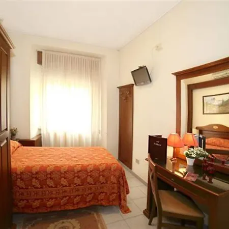 Pavone 3* Milan