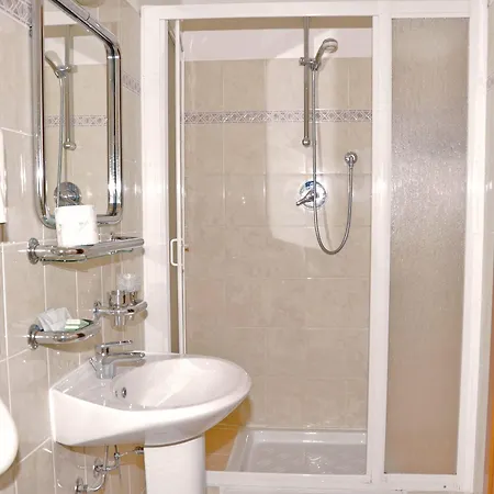 サン シロ フィエラ 2*