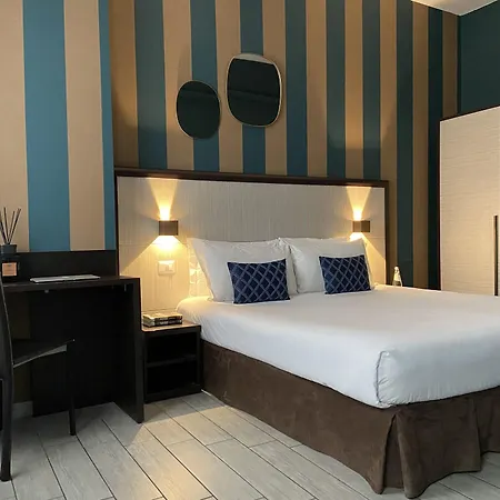 Hotel Esco 2*