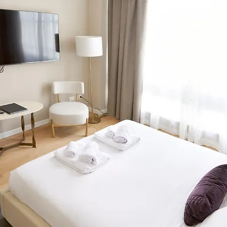 Prestige Boutique -piazza Duomo Milaan