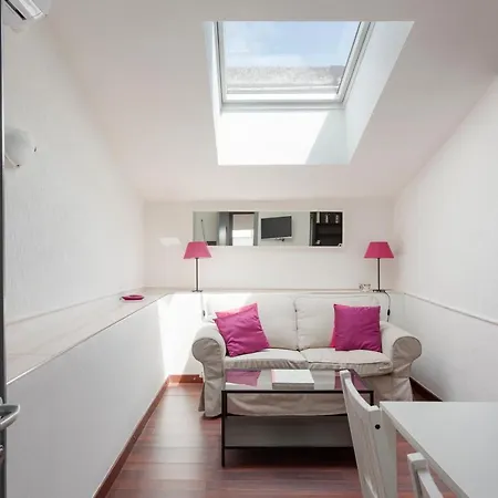 Appartamento 1 Bedroom Apt - Duomo 4 Milano