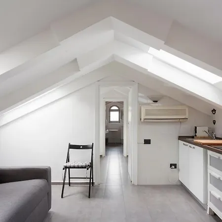 Lägenhet 1 Bedroom & 1 Living Apt - Duomo 7 Milano