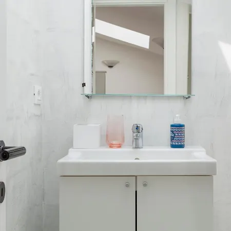 Appartamento 1 Bedroom Apt - Duomo 4 Milano