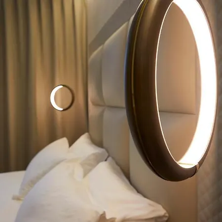 Prestige Boutique -piazza Duomo 4*