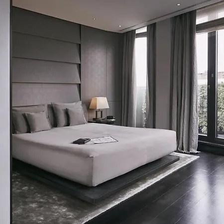 Hotel Armani Milan