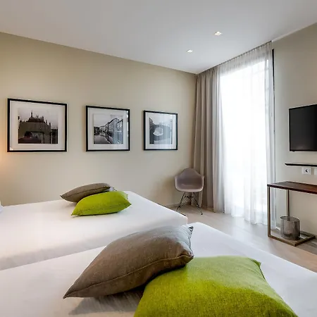 Hotell Canada 3*