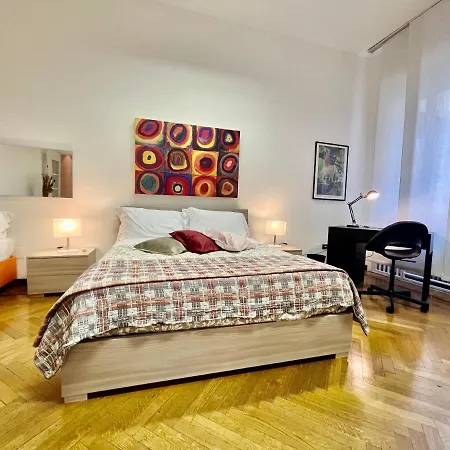 アパート Central Apartment