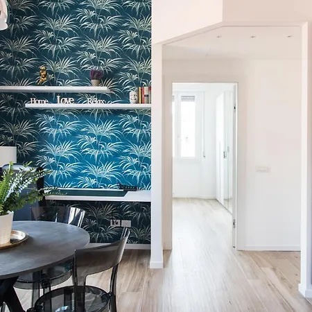 Youhosty - 25 Aprile 5 * 밀라노