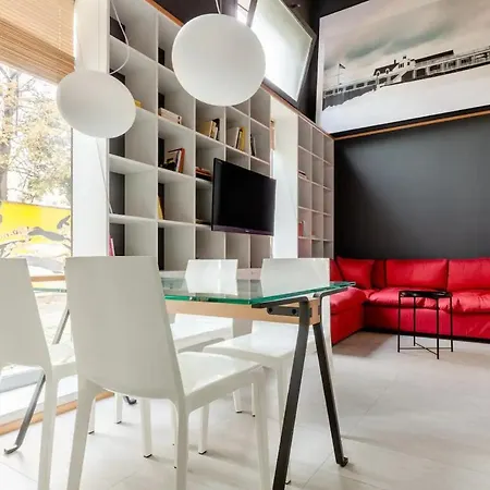 Design Spacious Loft In Navigli - Hosted By Sweetstay Διαμέρισμα