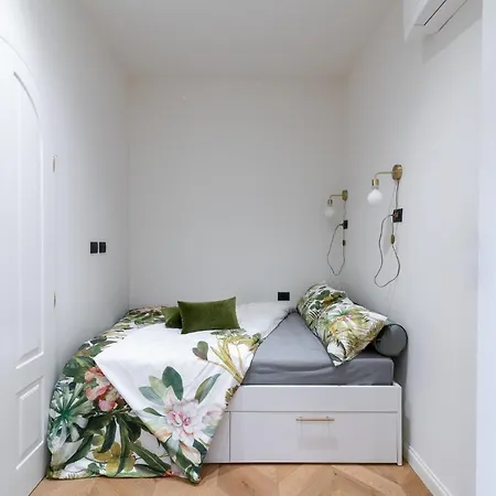 Youhosty - San Michele Del Carso 14 Apartment