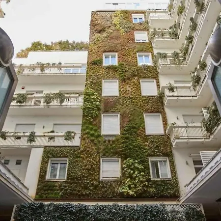 Palazzo Beltrade By Halldis Apartament Mediolan