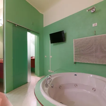 Prestige Boutique Homes - Garden & Pool Apartamento *