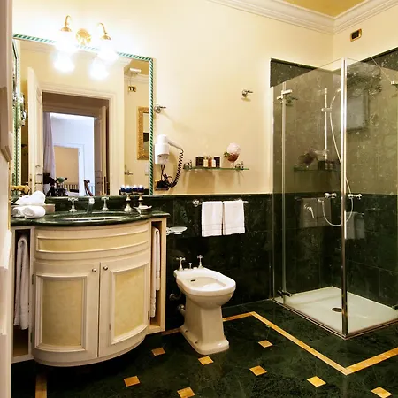 Petit Palais De Charme Hotel 4*