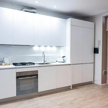 Bilocale Zona Arena Apartment