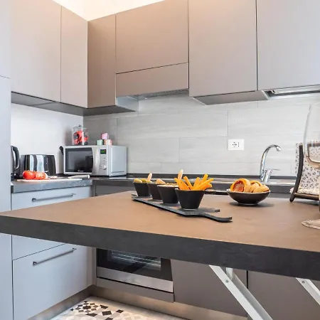 Apartament The Rent - With Balcony In Downtown *