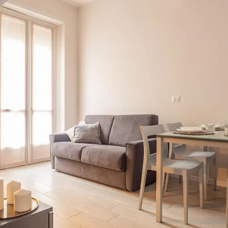 Apartamento The Rent - With Balcony In Downtown Milão