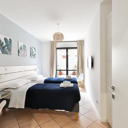 Apartmán Guesthost - Casa Cri&eli Trilo X5 Con Terrazzo Milán