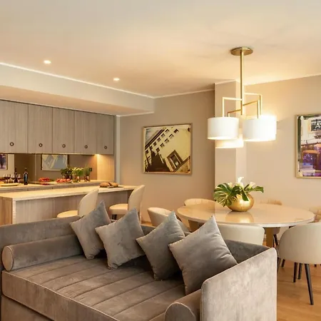 Starhotels Duomo Panoramic Penthouse - 1 Bedroom بيت للعطل ميلان