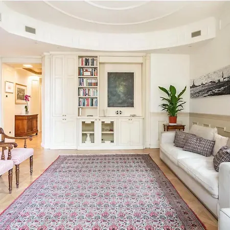 Center Luxury With Balcony Apartment