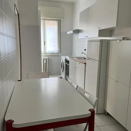 Suitelowcost Giambellino Apartment