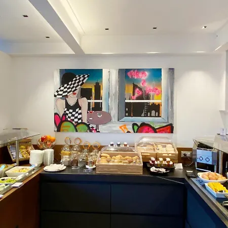 The Corner Duomo 4* Milano