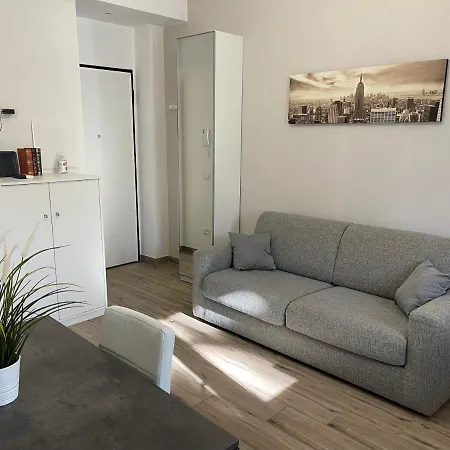 Apartament Housitalia