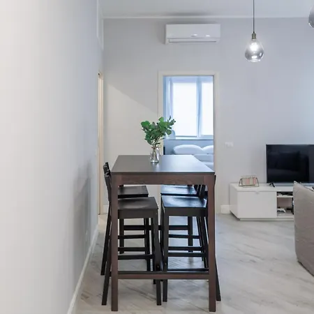 Bnbutler - Pergolesi, 6 - Accogliente E Moderno A Due Passi Da Tutto Apartment *