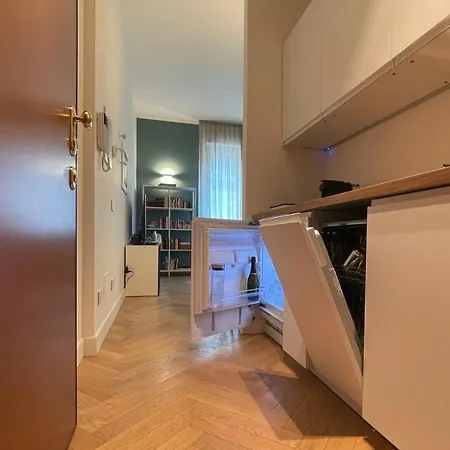 Oreaspiti - Not Only A In Magenta Quarter