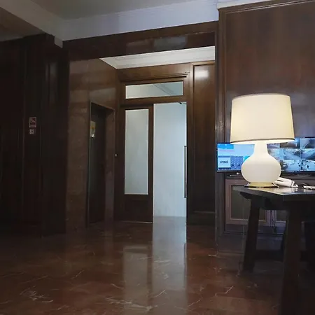 Oreaspiti - Not Only A In Magenta Quarter ミラノ