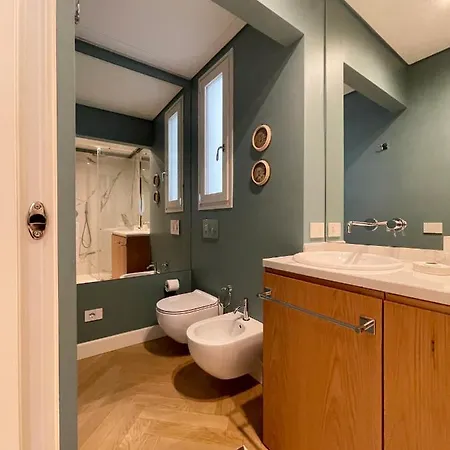 Oreaspiti - Not Only A In Magenta Quarter *