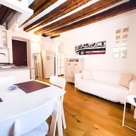 Apartamento Arco Della Pace - Sempione - Moderno Bilocale Milán