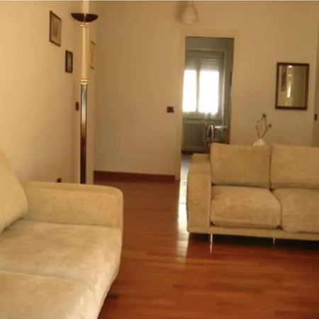 In Via Tolstoi Guest house