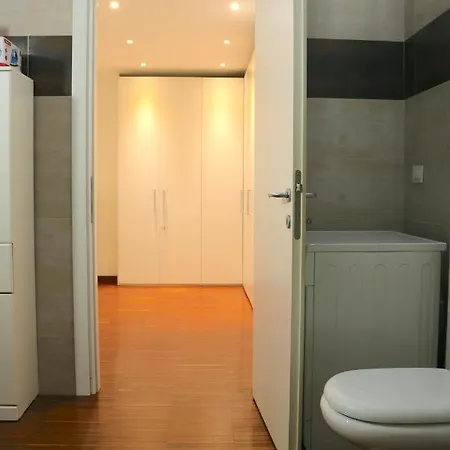 Cozy & Large Loft Famagosta * Milan