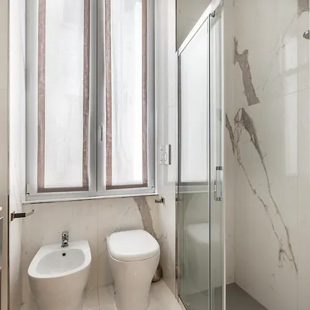 Moscova Design Apt * ミラノ