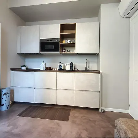 Game House In The Center Apartamento