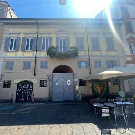 La Casa Sul Naviglio Lägenhet