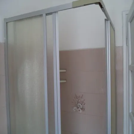 Italianway Easy - Voghera 11 A Milán