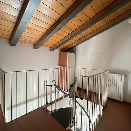 Easy - And Navigli 4* Milán