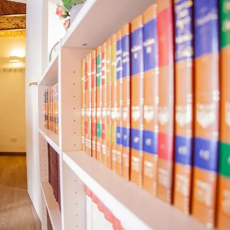 Bnbutler - Alfieri, 15 - Vecchie Atmosfere Апартаменты