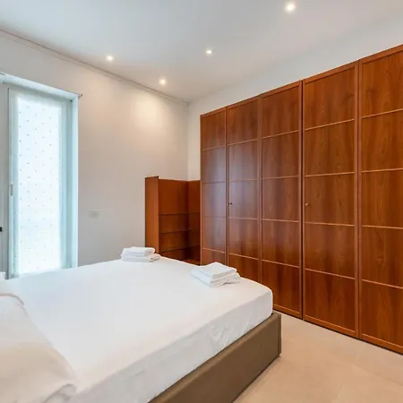 Easylife - Wonderful Penthouse With Terrace A Few Steps From The Duomo Apartment *