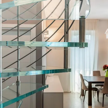 Apartment Easylife - Wonderful Penthouse With Terrace A Few Steps From The Duomo
