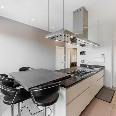 Apartment Easylife - Wonderful Penthouse With Terrace A Few Steps From The Duomo *