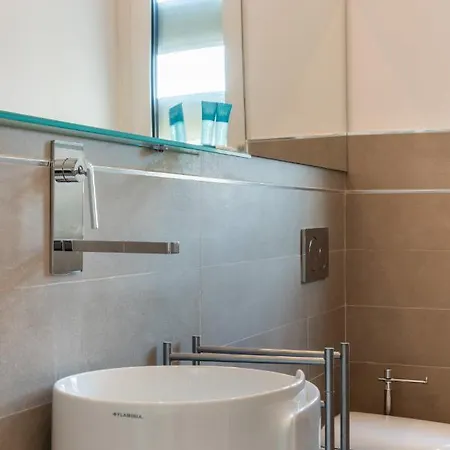 Easylife - Wonderful Penthouse With Terrace A Few Steps From The Duomo Milan