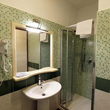 力士杜兰特酒店